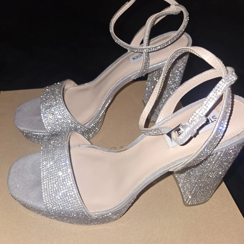 Steve Madden Silver Crystal Platform Sandals